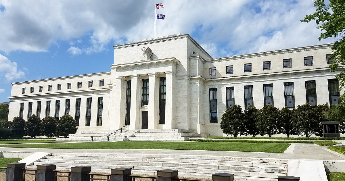 US Banking Regulators Discuss Allowing Banks to Hold Crypto on Balance Sheets